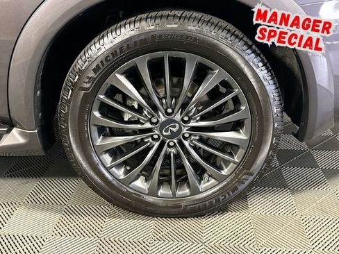 Used 2022 INFINITI QX80 Sensory w/ Cargo Package RWD image 34