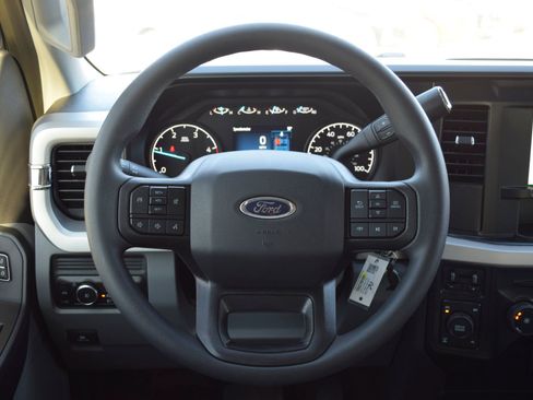 New 2026 Ford F250 XL w/ XL Chrome Package image 8