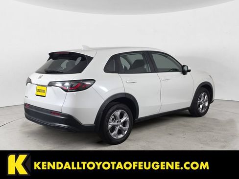 Used 2024 Honda HR-V LX image 5