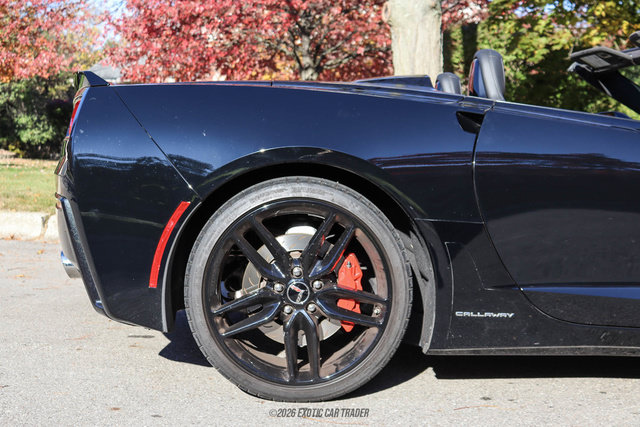 Used 2014 Chevrolet Corvette Stingray Convertible w/ 3LT Preferred Equipment Group RWD image 9