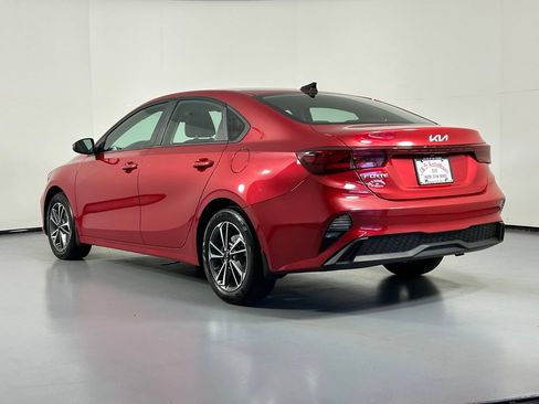 Used 2023 Kia Forte LXS w/ LXS Technology Package FWD image 5