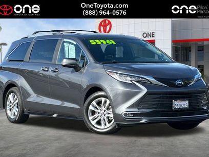 Used 2025 Toyota Sienna Limited