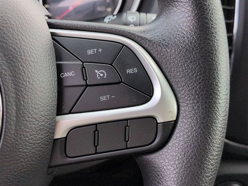 Used 2019 Jeep Compass Sport FWD image 19