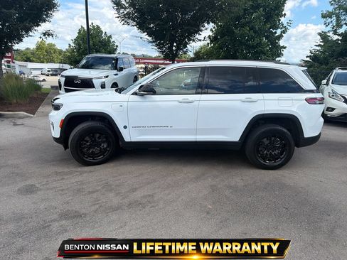 Used 2022 Jeep Grand Cherokee Limited 4xe AWD/4WD image 6