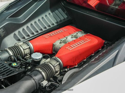 Used 2012 Ferrari 458 Italia Coupe RWD image 17