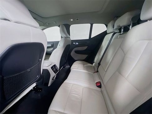 Used 2023 Volvo XC40 B5 Plus w/ Driver Assist Package image 23
