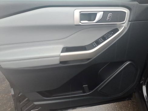 Certified 2023 Ford Explorer XLT w/ Equipment Group 202A image 12