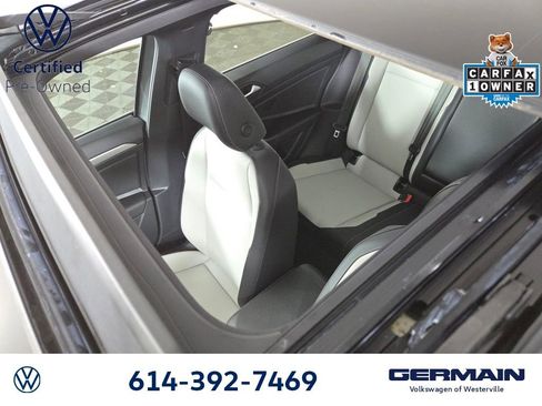 Certified 2021 Volkswagen Jetta R-Line image 35