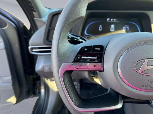 Used 2024 Hyundai Elantra SE image 31