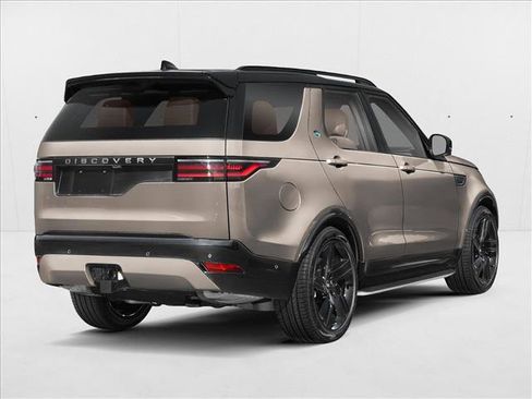 New 2025 Land Rover Discovery S image 2