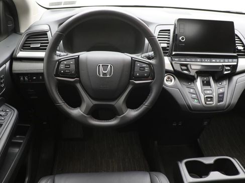 Used 2025 Honda Odyssey EX-L image 13