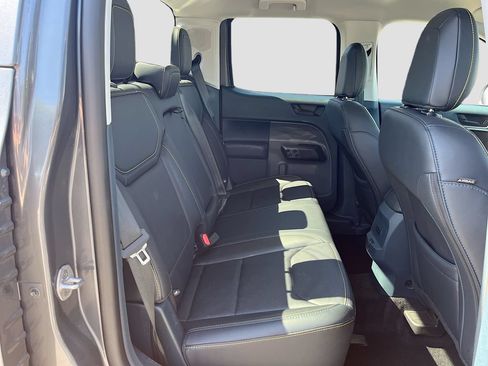 Used 2025 Ford Maverick Lobo AWD/4WD image 25