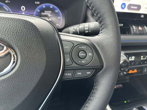 Certified 2025 Toyota RAV4 XSE w/ Advanced Technology Package image 28