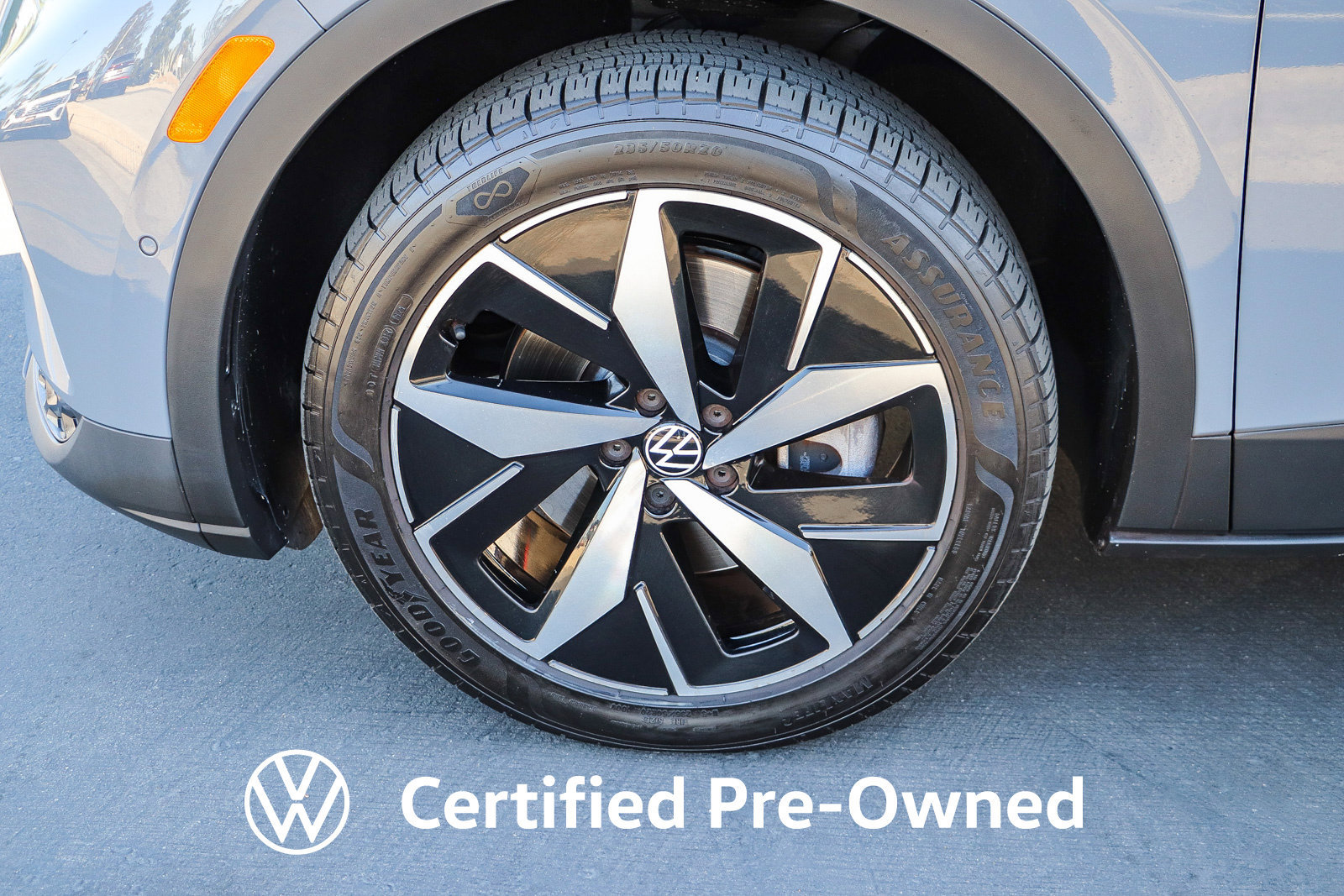 Used 2023 Volkswagen ID.4 Pro S AWD/4WD image 12