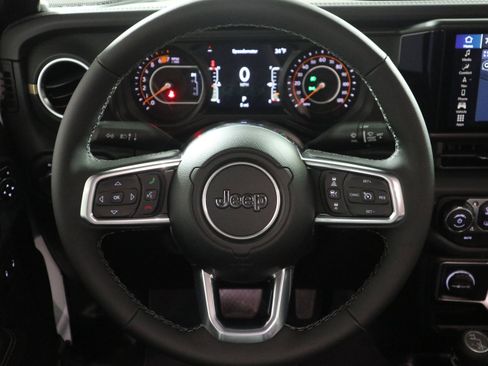 New 2026 Jeep Wrangler Sahara AWD/4WD image 17