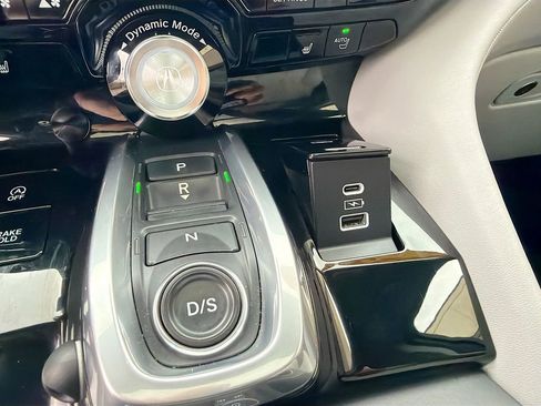 Used 2023 Acura MDX SH-AWD w/ Technology Package image 32