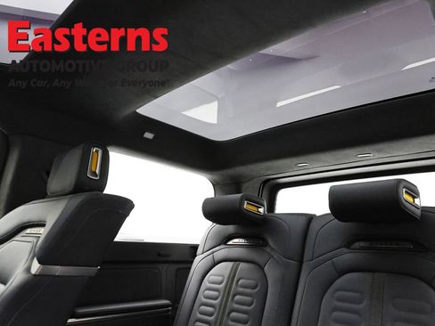Used 2023 Rivian R1S Adventure AWD/4WD image 25