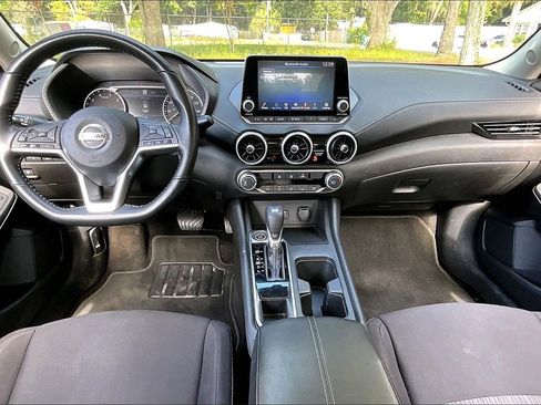 Used 2022 Nissan Sentra SV image 7