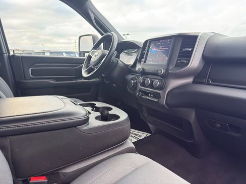 Used 2024 RAM 2500 Big Horn w/ Bed Utility Group image 12