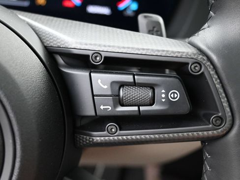 Certified 2025 Porsche 911 Carrera RWD image 11