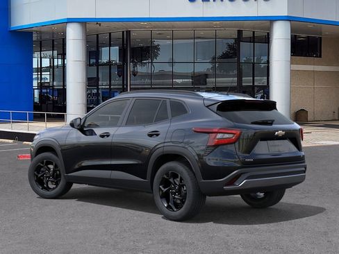 New 2026 Chevrolet Trax LT image 3