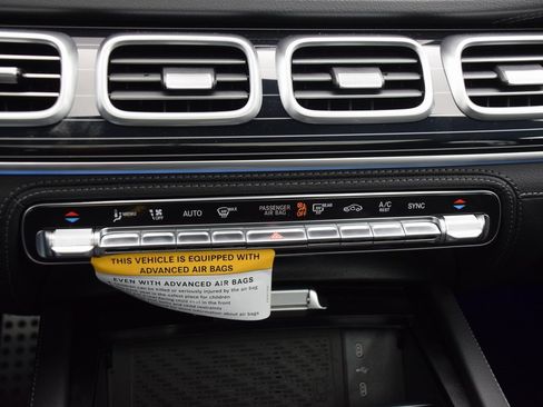 New 2026 Mercedes-Benz GLE 53 AMG 4MATIC Coupe image 27