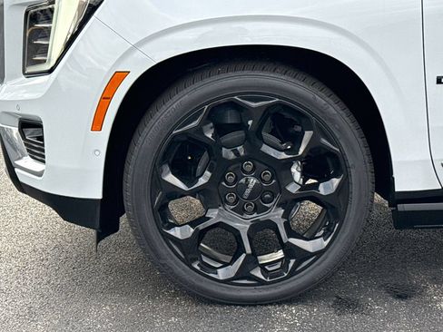 New 2026 GMC Yukon XL Denali w/ Denali Reserve Package AWD/4WD image 12