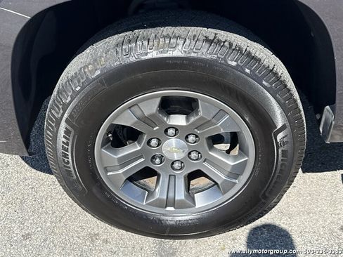 Used 2017 Chevrolet Tahoe LT AWD/4WD image 11