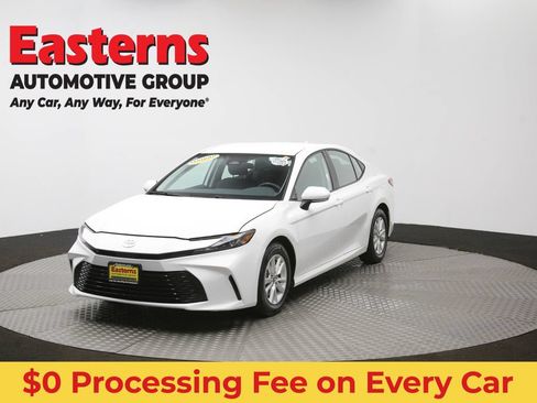 Used 2025 Toyota Camry LE FWD image 55