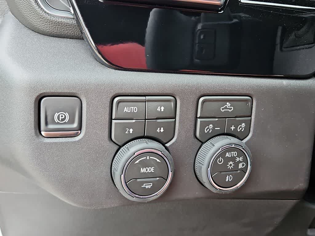 New 2026 Chevrolet Silverado 1500 RST w/ Dark Appearance Package AWD/4WD image 24
