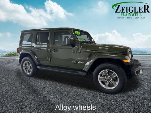 Used 2021 Jeep Wrangler Unlimited Sahara w/ Uconnect 4C Nav & Sound Group AWD/4WD image 7