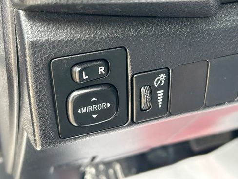 Used 2015 Toyota Corolla L FWD image 21
