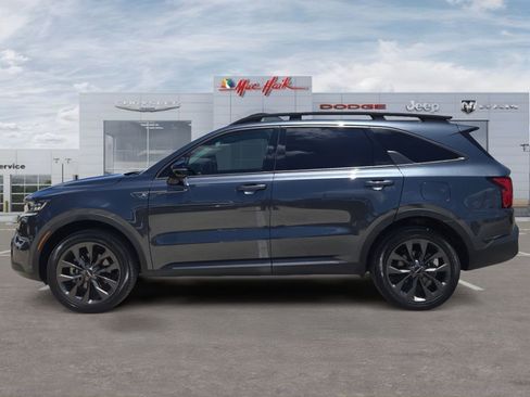 Used 2023 Kia Sorento SX Prestige AWD/4WD image 2