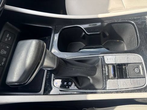 Used 2025 Hyundai Tucson SEL FWD image 17