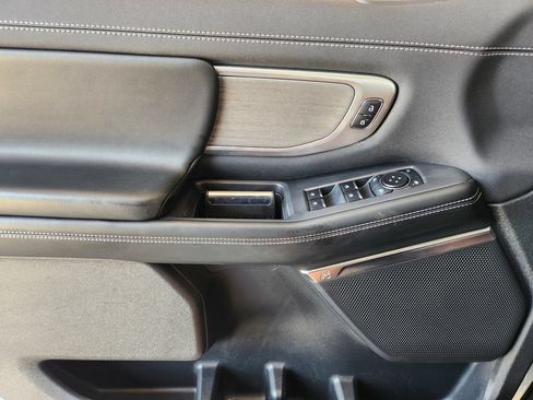 Used 2025 Ford Expedition Max Platinum AWD/4WD image 23