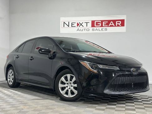 Used 2021 Toyota Corolla LE w/ Carpet Mat Package (TMS) image 1