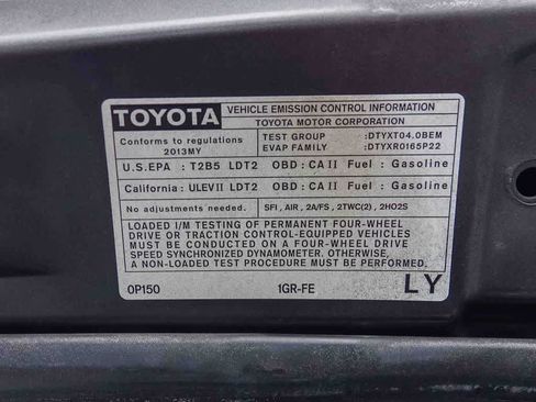 Used 2013 Toyota Tacoma PreRunner w/ TRD Sport Pkg image 29