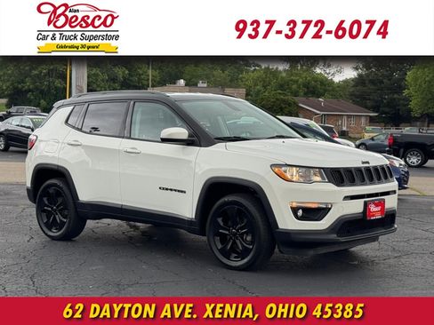 Used 2018 Jeep Compass Latitude w/ Popular Equipment Group AWD/4WD image 1