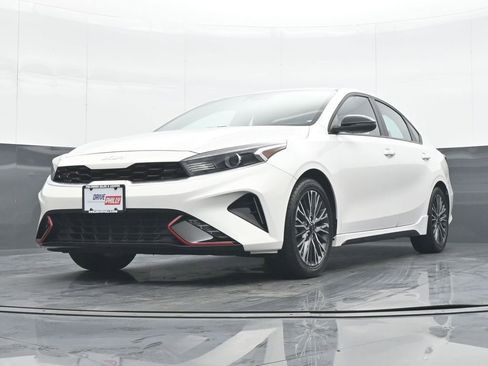 Used 2023 Kia Forte GT-Line image 25