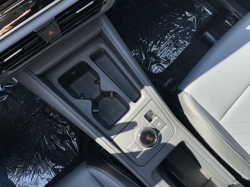 New 2026 Volkswagen Tiguan SE image 21