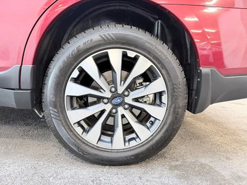 Used 2015 Subaru Outback 2.5i Limited AWD/4WD image 9