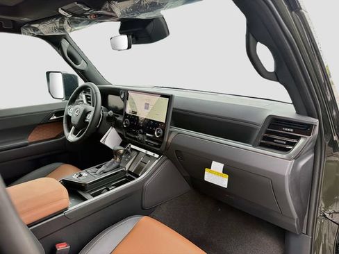New 2026 Lexus GX 550 w/ Accessory Package (2T) AWD/4WD image 15