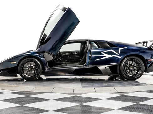 Used 2010 Lamborghini Murcielago LP 670-4 SV image 6