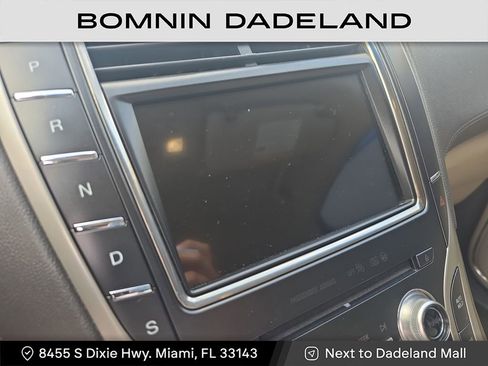 Used 2018 Lincoln MKX Select w/ Select Plus Package image 25