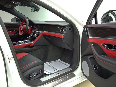 Certified 2023 Bentley Flying Spur S V8 image 46