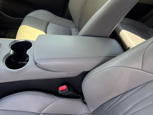Used 2021 Toyota Venza XLE AWD/4WD image 14