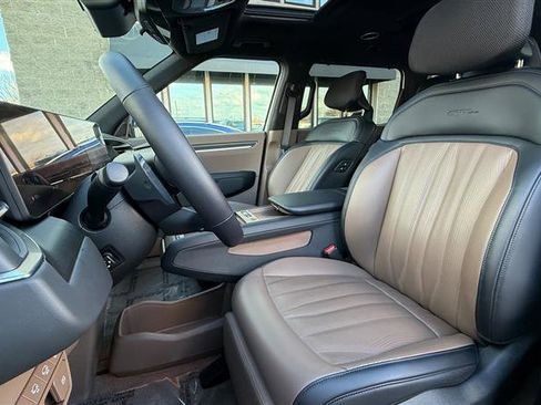 Used 2025 Kia EV9 GT-Line image 14