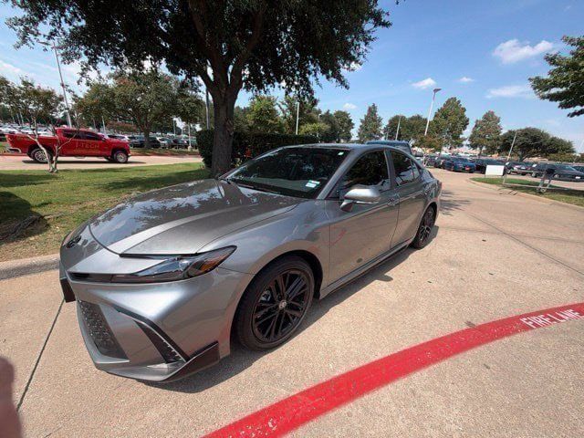 Used 2026 Toyota Camry SE w/ Multimedia Upgrade Package FWD image 4