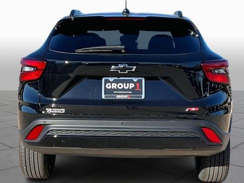 New 2026 Chevrolet Trax RS w/ Sunroof Package FWD image 5