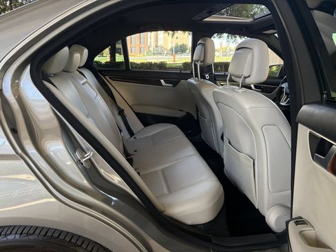 Used 2012 Mercedes-Benz C 300 4MATIC Sedan image 30